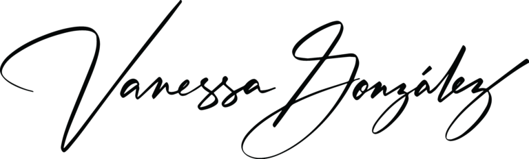 Firma de Vanessa González